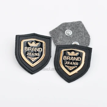 25pcs/daug blackPU odos Emblemos siūti ant etiketės metalo lydinio logotipas aukso su juodo lako Džinsinio sportinę nemokamas pristatymas PLB-027