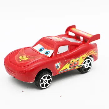 6pcs/Set Disney Pixar Automobilių 7cm Žaibas Mcqueen Mater Sally 1:55 Plastiko Modelis Automobiliai, Žaislai, Gimtadienio Pyragas Apdaila