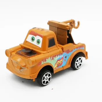 6pcs/Set Disney Pixar Automobilių 7cm Žaibas Mcqueen Mater Sally 1:55 Plastiko Modelis Automobiliai, Žaislai, Gimtadienio Pyragas Apdaila