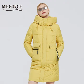 MIEGOFCE 2020 m. Žiemos Naujas Moterų Kolekcijos Paltuko Ilgis Moterų Striukė Minkštu Sluoksniu Kontrasto Dizainas Žiemos Parko Vėjo drabužiai
