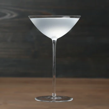 Nemokamas Pristatymas 4PCS 175ml V Formos Goblet Kokteilių Stiklines Martinio Stiklas Rinkinys 4