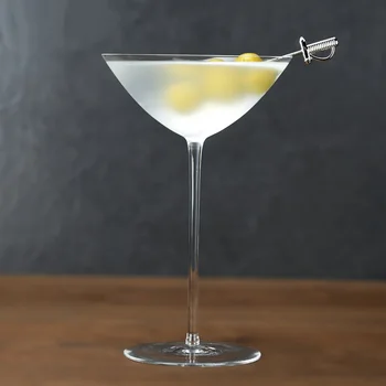 Nemokamas Pristatymas 4PCS 175ml V Formos Goblet Kokteilių Stiklines Martinio Stiklas Rinkinys 4
