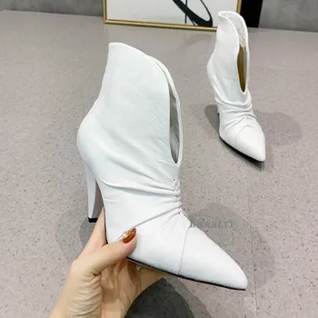 Smailus pirštas trumpas batai moterims, smailiais aukštakulniais plisuotos natūralios odos batai 2020 m. rudenį seksualus kilimo ir tūpimo tako projektavimo batai botas