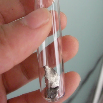 Stiklo Uždaromos Retųjų Žemių Metalų Atominis Holmium 3N Ho 99.9% Gryno 5 Gramų Kiekvieną