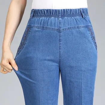 Vidutinio amžiaus ir senų ruožas aukšto juosmens devynių taškų džinsai moteriška vasaros didelio dydžio plonas skirsnio tiesiai motina atsitiktinis kelnės